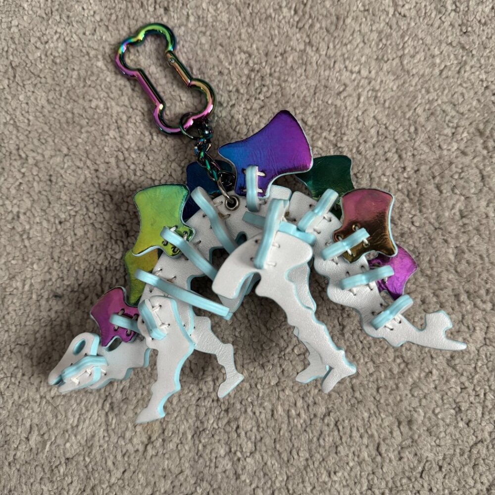 Custom leather Stegosaurus bag charm, never used - Picture 2 of 5